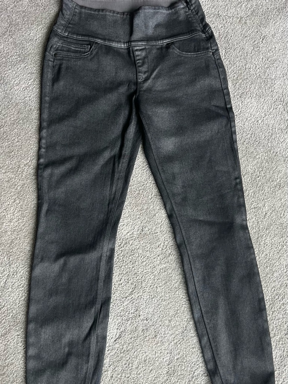 SPANX Slim Stretch Jeans in grey